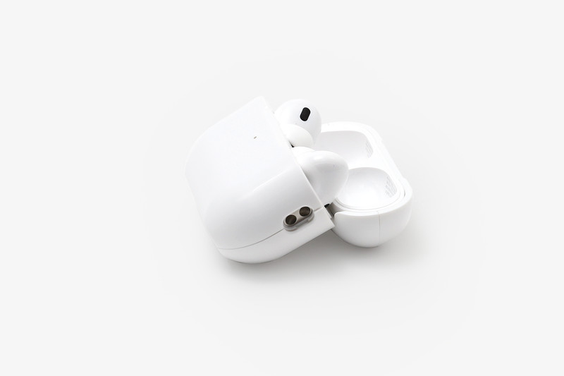 Amazon | Suublg Airpods 1とAirpods 2用ケース シリコーン製